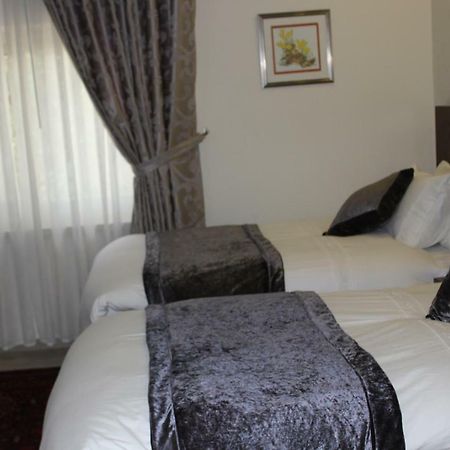 Lavender Boutique Hotel Рамала Екстериор снимка