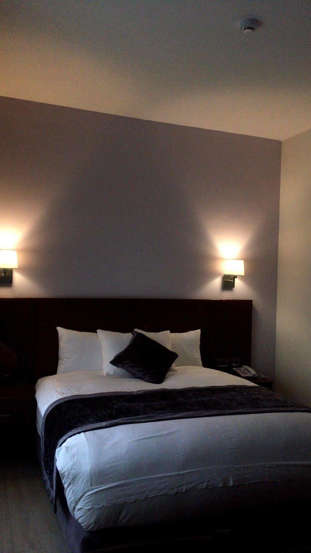 Lavender Boutique Hotel Рамала Екстериор снимка