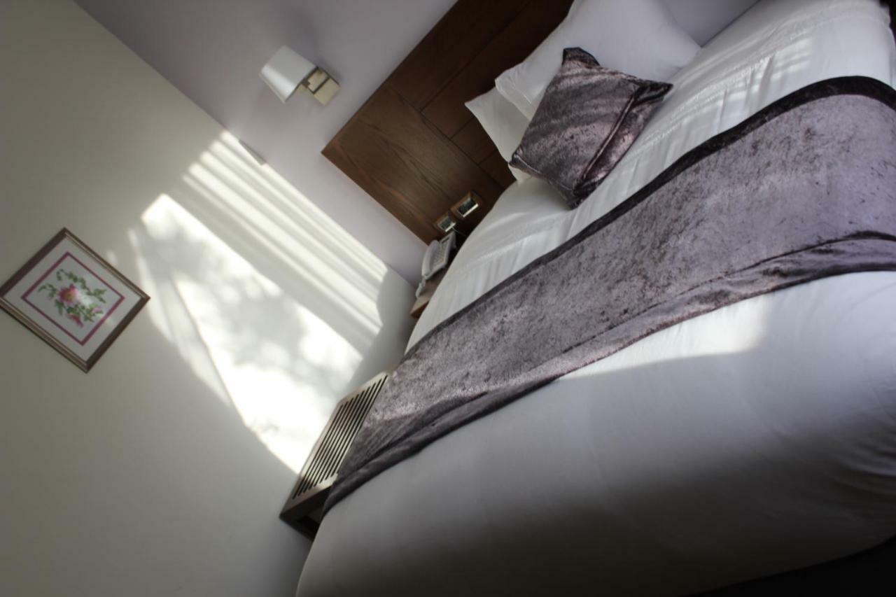 Lavender Boutique Hotel Рамала Екстериор снимка